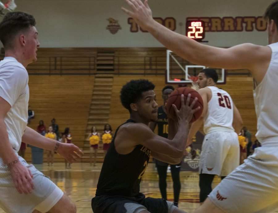 Cal State LA men's basketball team wins against Cal State Dominguez Hills in a game of 77-57