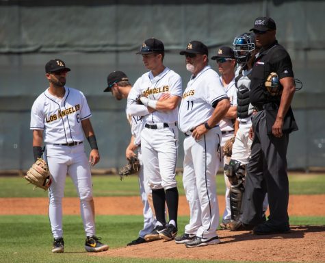 Golden Eagles Salvage Series Finale Against Cougars