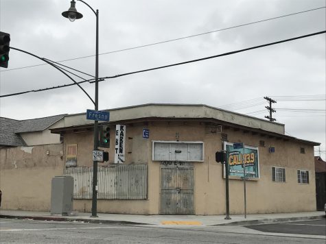 An abandoned liquor store has been out of business for years now. Photo by Meghan Bravo.