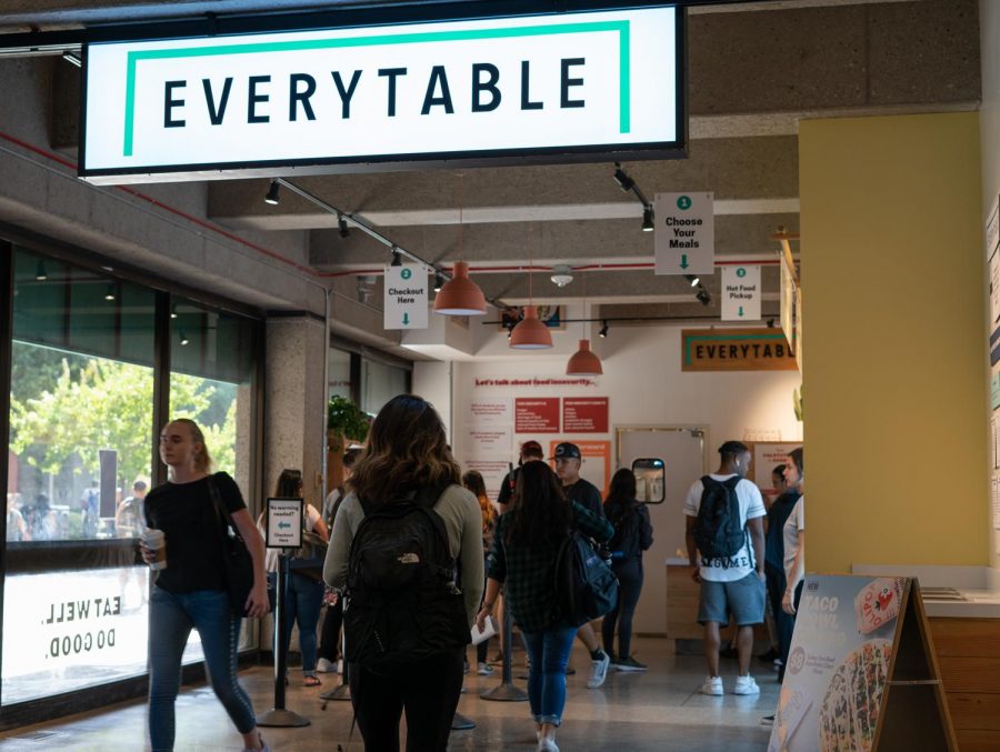 Everytable at the JFK Library location. With a Salazar Hall location looming, fast and healthy food options are becoming more accessible for Cal State LA students.