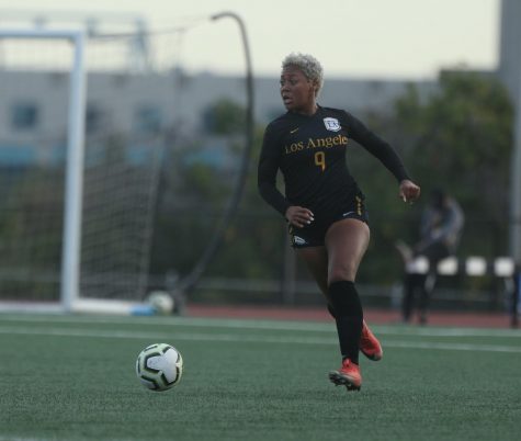 Leslie Ramirez (9) passes the ball. Cal State LA women’s soccer stumbles against UC San Diego in a game of 1-2.