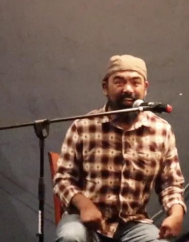Local comedian Miguel Lugo embraces disability