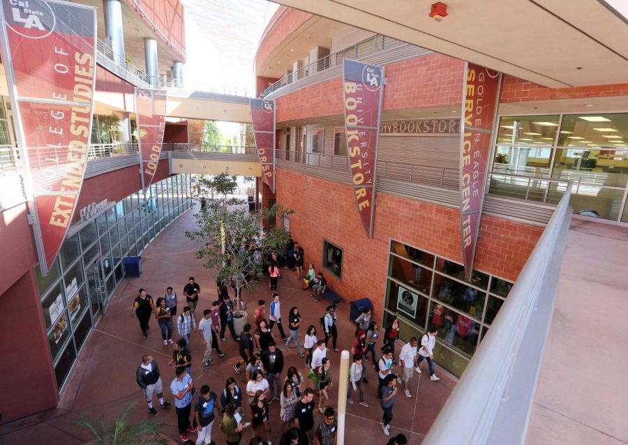 A group of new students get a tour of the Cal State LA campus for orientation.