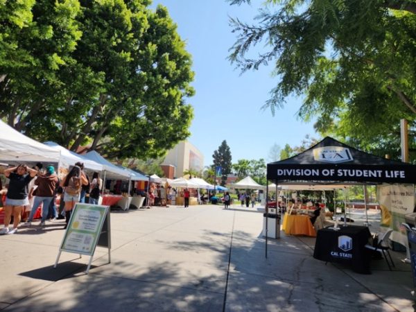 The Cal State LA farmers market is open to all students every Tuesday, and gives them the opportunity to buy fresh produce, jewelry, and clothing.