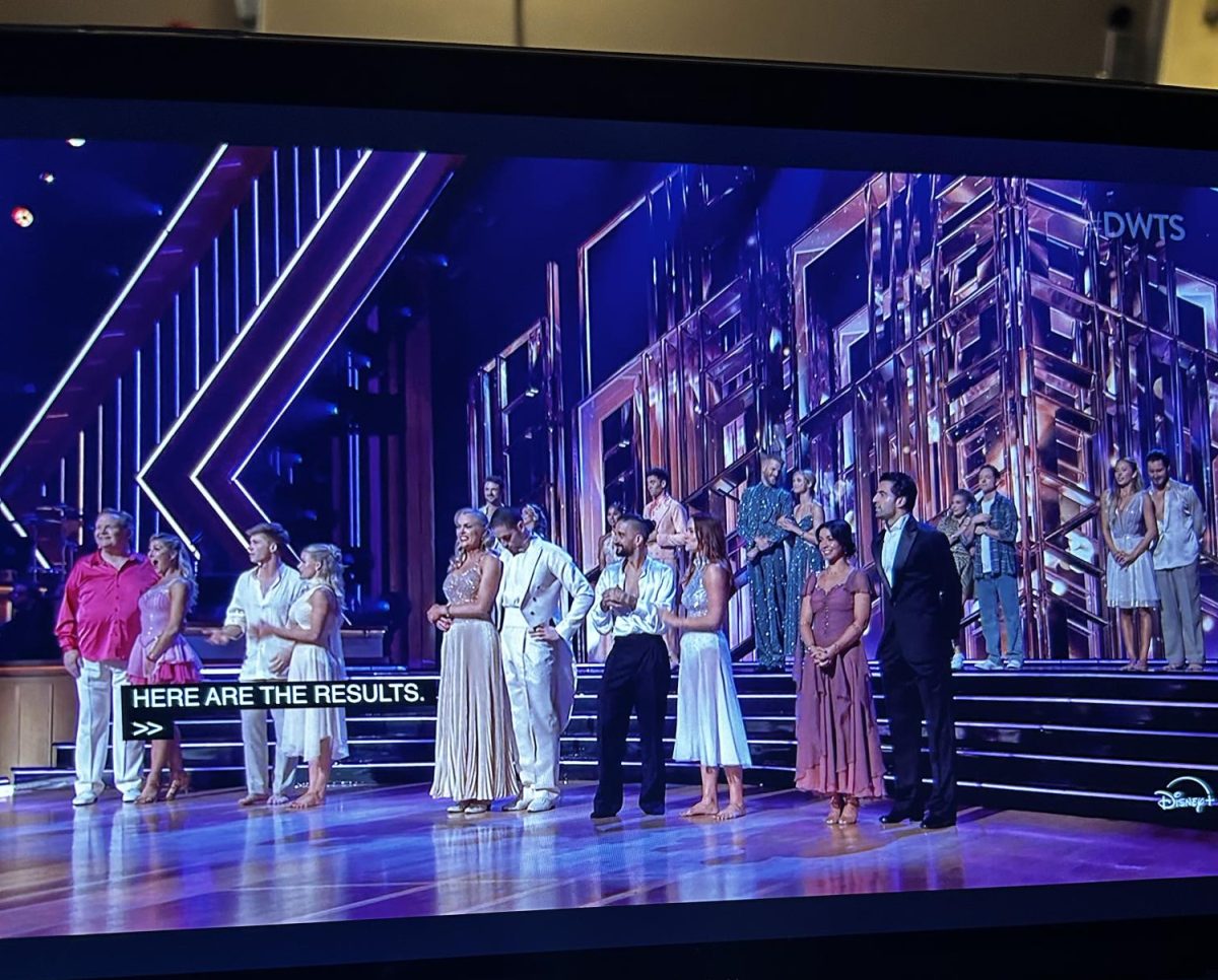 The stars and their pros anxiously wait for Weeks 5's eliminated couple.