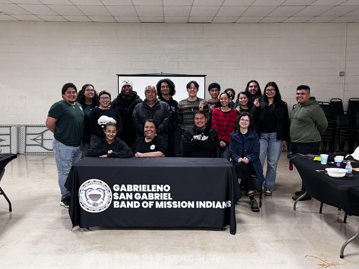 Land Acknowledgement Class and Tribal Members.